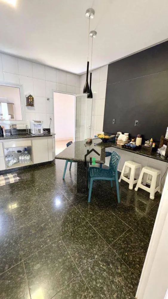 Casa, 3 quartos, 218 m² - Foto 10