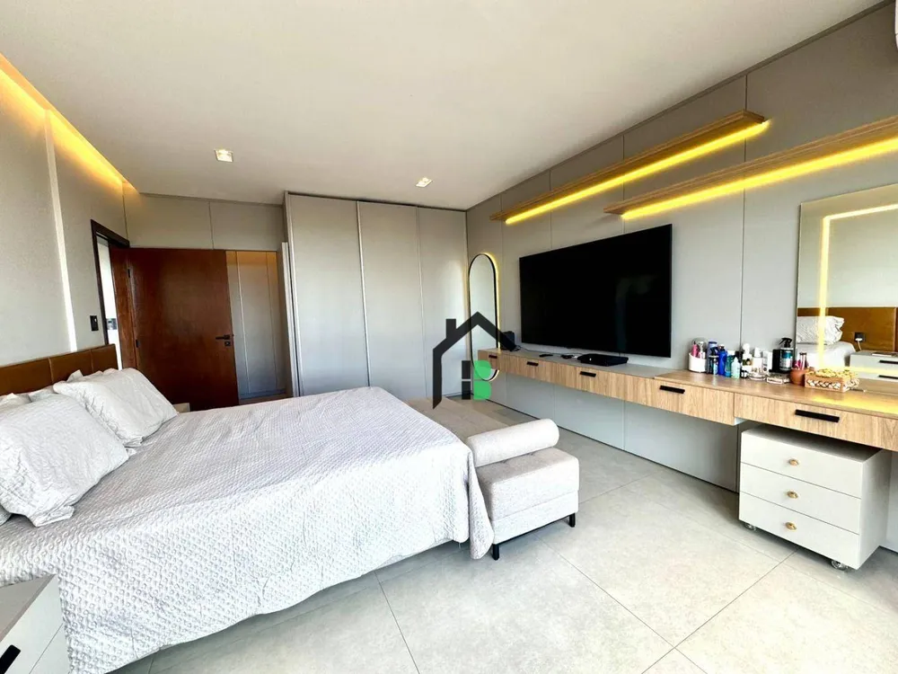 Cobertura, 3 quartos, 233 m² - Foto 12