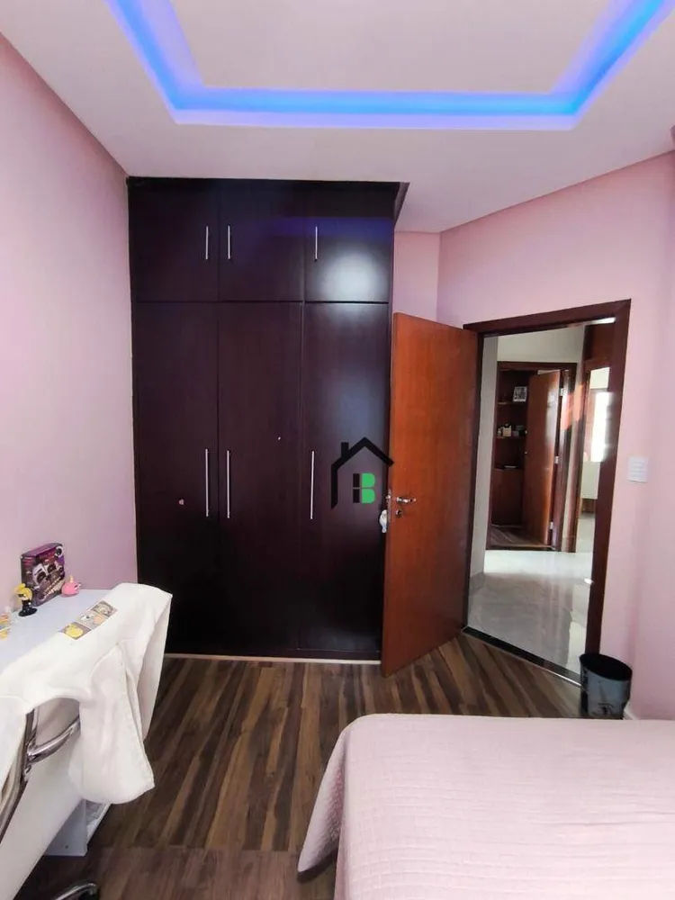 Casa, 4 quartos, 228 m² - Foto 14