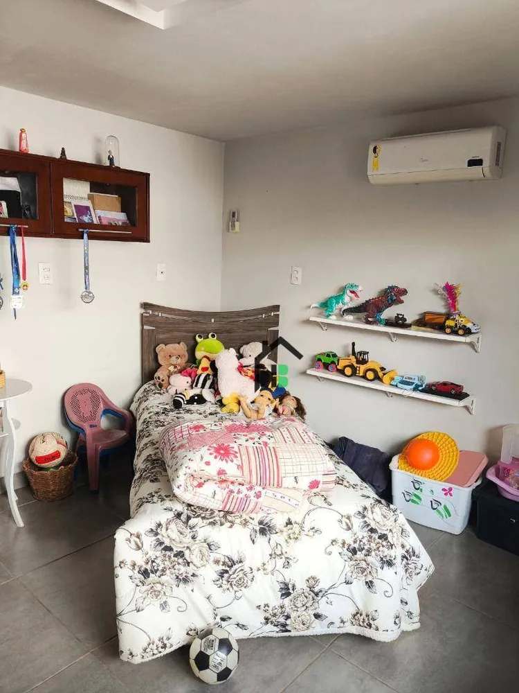 Casa, 4 quartos, 228 m² - Foto 9