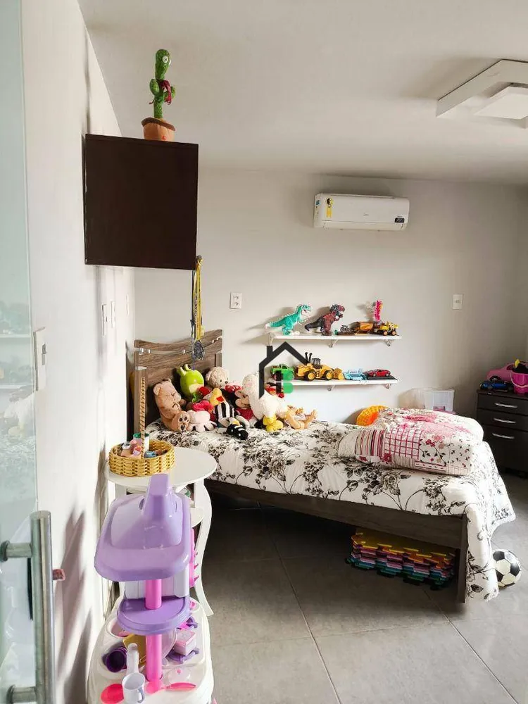 Casa, 4 quartos, 228 m² - Foto 8