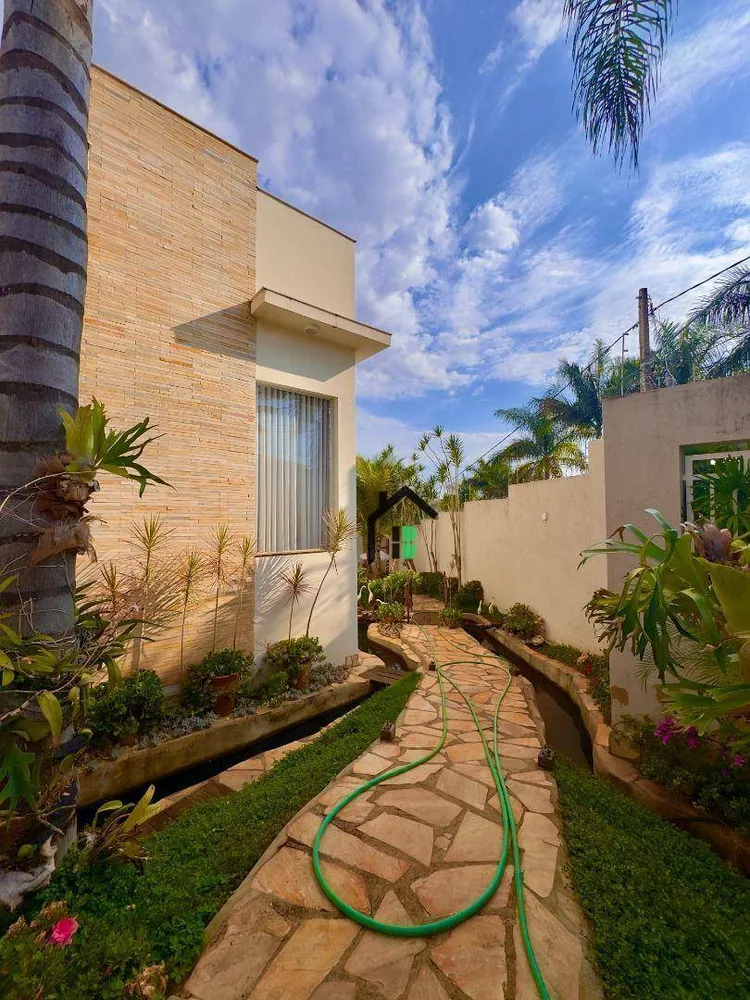 Casa, 5 quartos, 406 m² - Foto 2