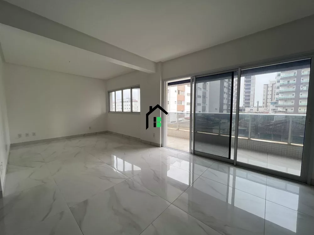 Apartamento à venda com 3 quartos, 181m² - Foto 4