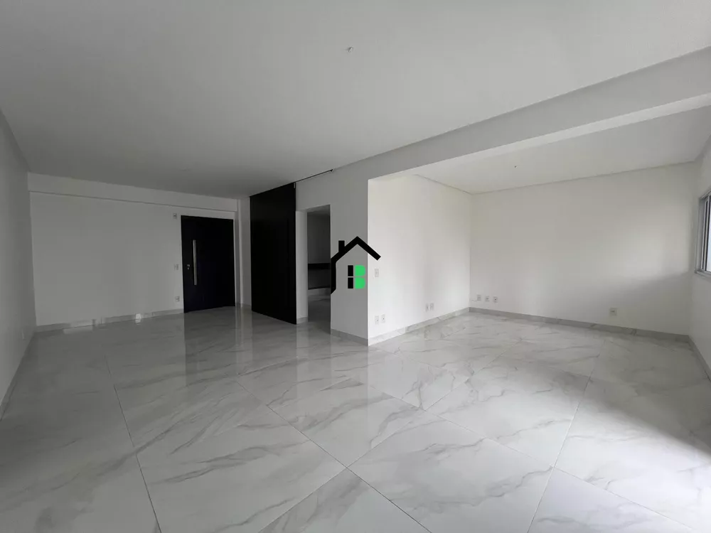 Apartamento à venda com 3 quartos, 181m² - Foto 3