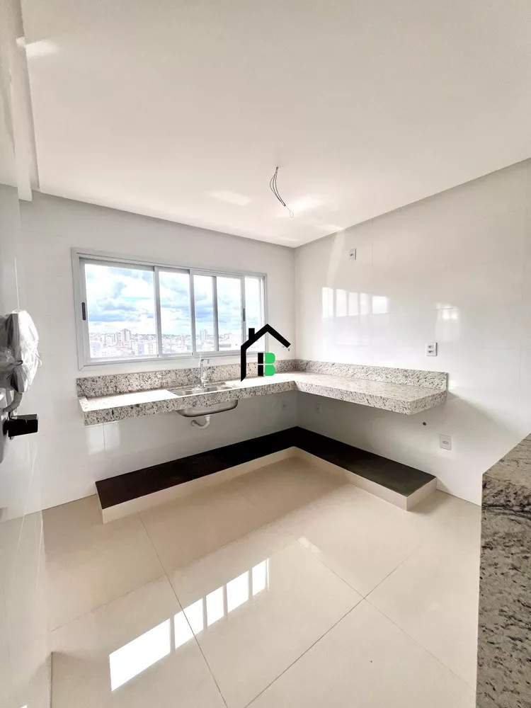 Apartamento à venda com 2 quartos, 90m² - Foto 5