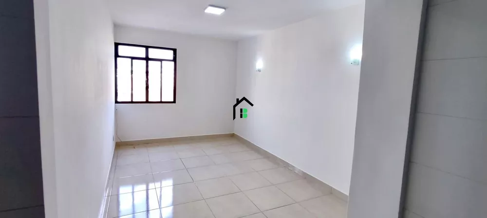 Apartamento à venda com 4 quartos, 192m² - Foto 1