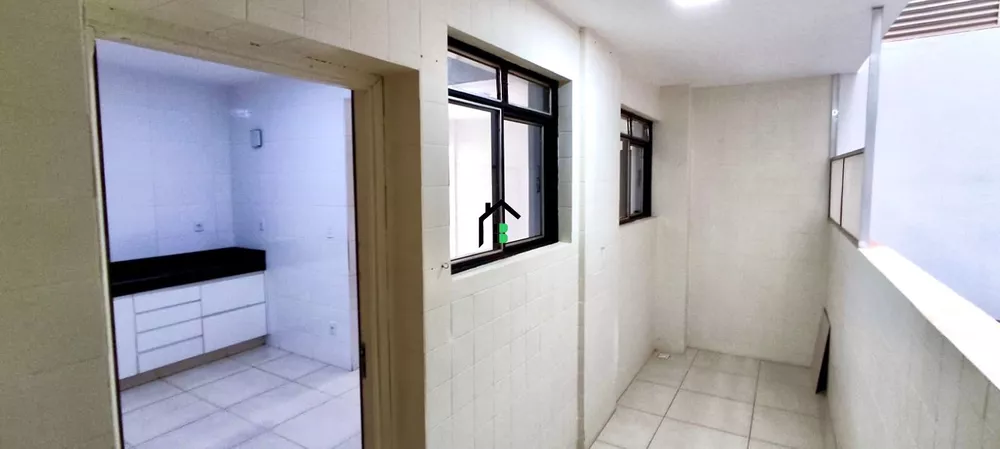 Apartamento à venda com 4 quartos, 192m² - Foto 17