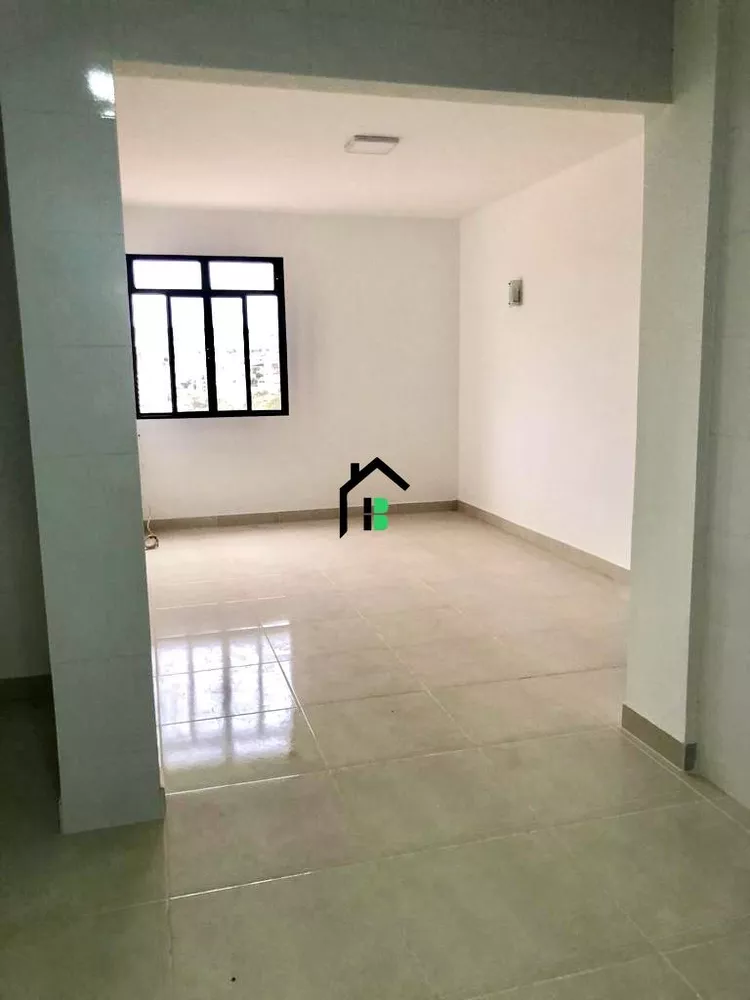 Apartamento à venda com 4 quartos, 192m² - Foto 4