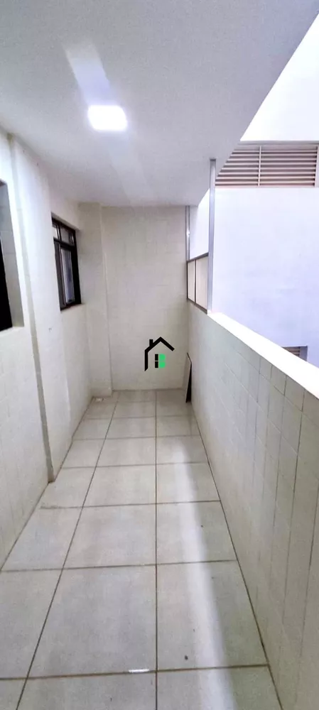 Apartamento à venda com 4 quartos, 192m² - Foto 18