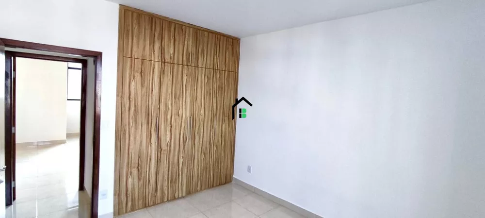 Apartamento à venda com 4 quartos, 192m² - Foto 7