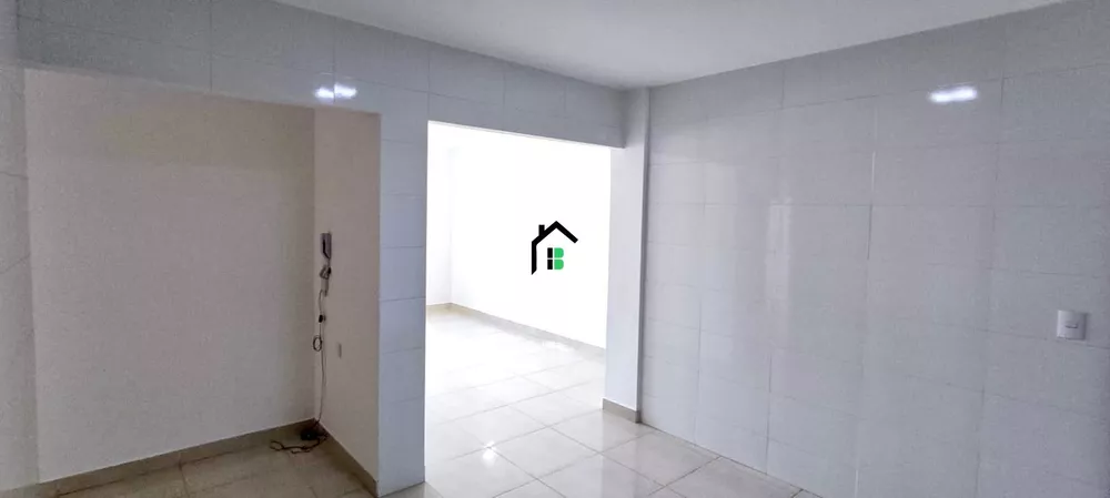 Apartamento à venda com 4 quartos, 192m² - Foto 2