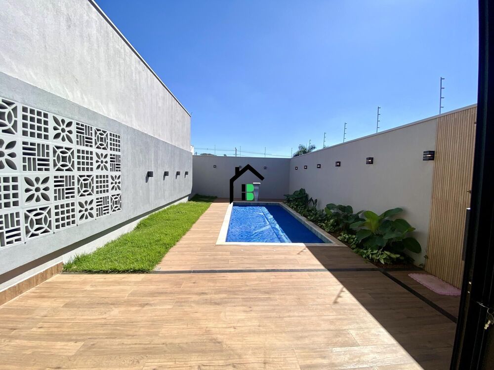 Casa à venda com 3 quartos, 360m² - Foto 2