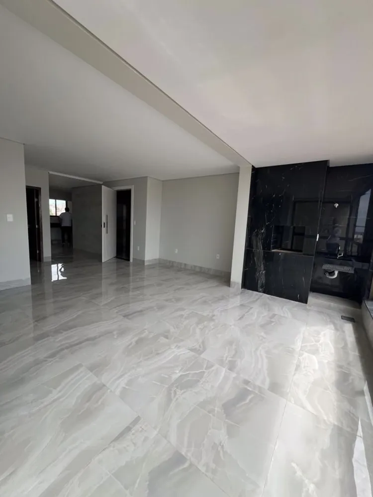 Apartamento, 3 quartos, 115 m² - Foto 2