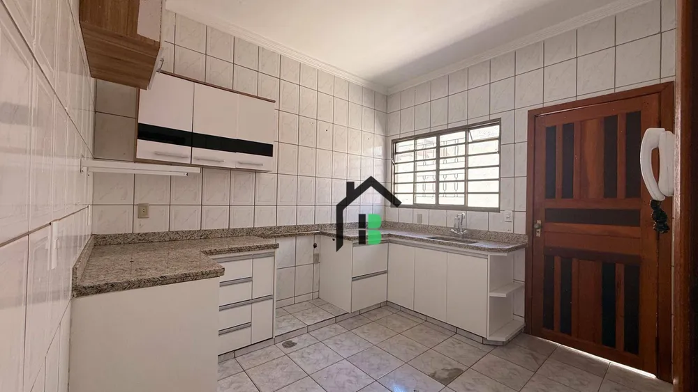 Casa, 3 quartos, 146 m² - Foto 1