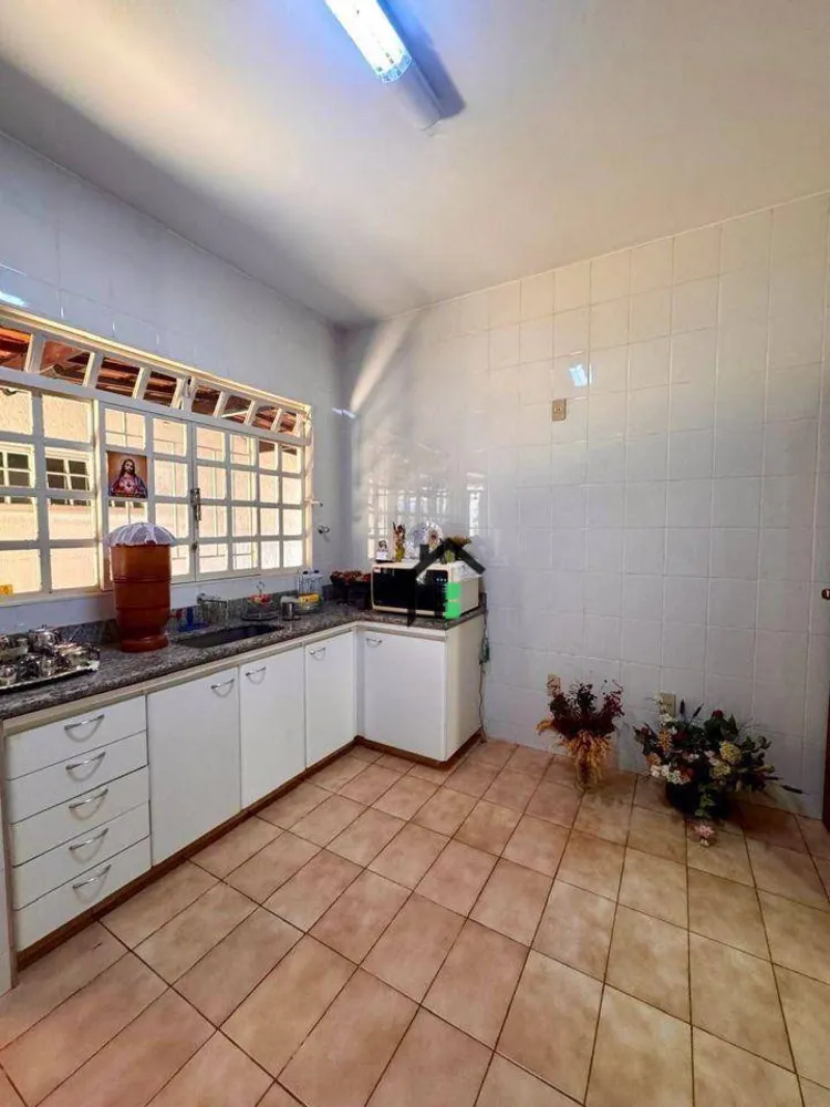 Casa, 4 quartos, 187 m² - Foto 11