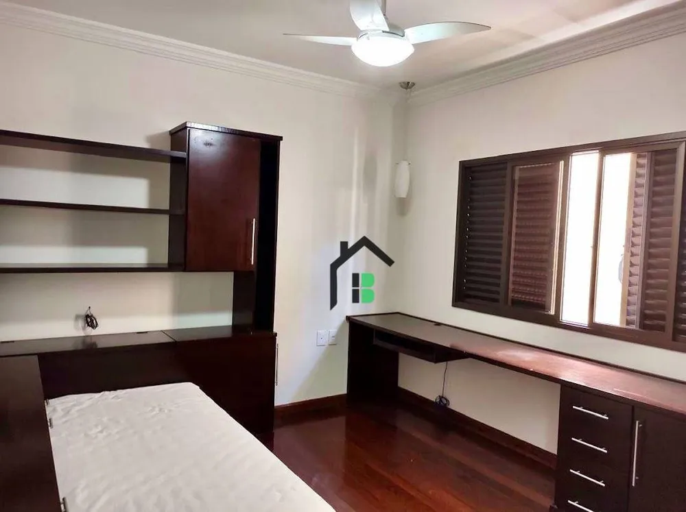 Casa, 5 quartos, 334 m² - Foto 1