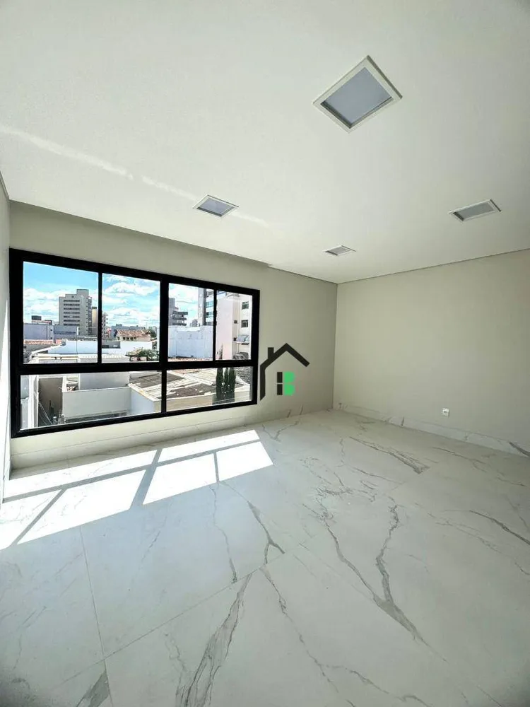 Apartamento, 3 quartos, 102 m² - Foto 2