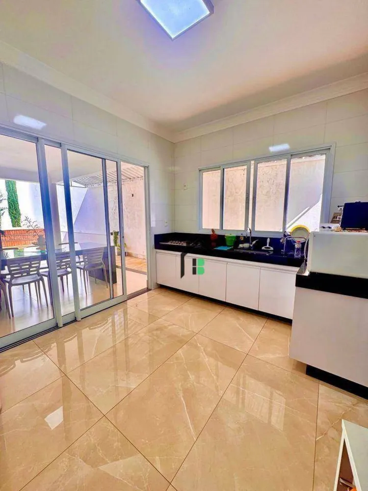 Casa, 4 quartos, 213 m² - Foto 7