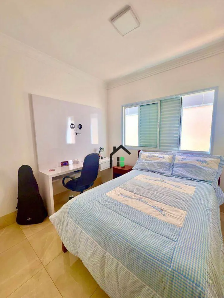 Casa, 4 quartos, 213 m² - Foto 6