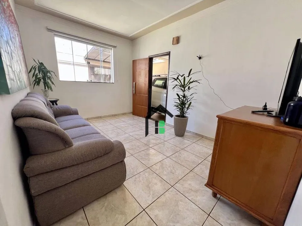 Casa, 4 quartos, 121 m² - Foto 3