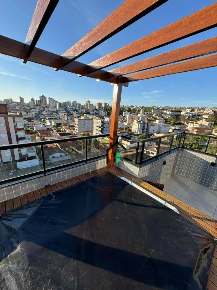 Cobertura, 3 quartos, 183 m² - Foto 2