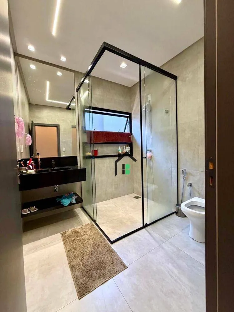 Casa, 3 quartos, 218 m² - Foto 9