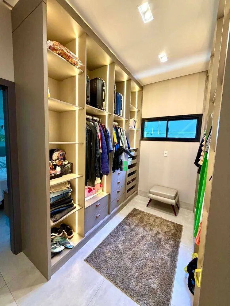 Casa, 3 quartos, 218 m² - Foto 8