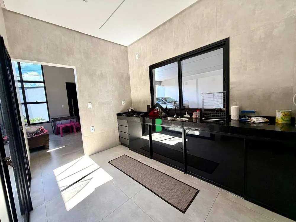 Casa, 3 quartos, 218 m² - Foto 4