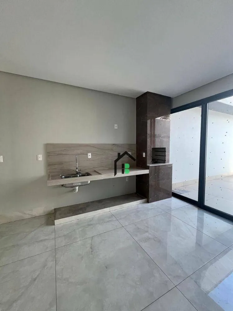 Casa, 3 quartos, 220 m² - Foto 1