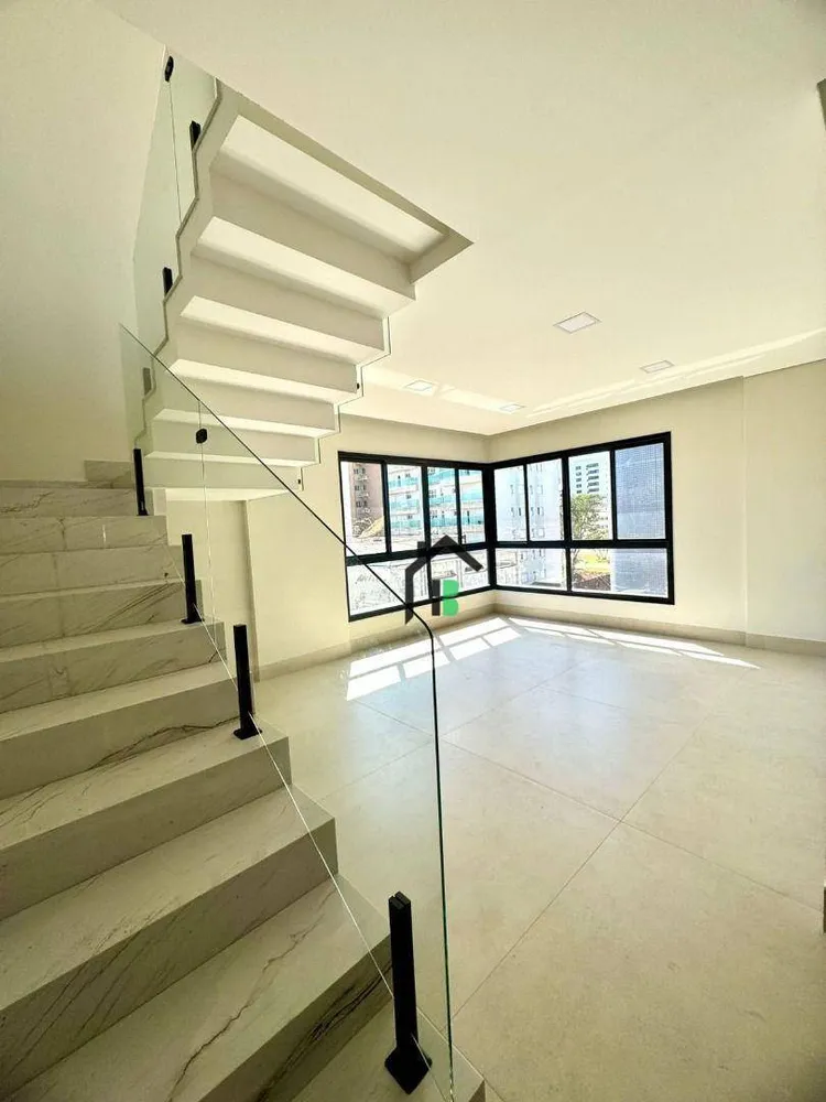 Cobertura, 3 quartos, 192 m² - Foto 1