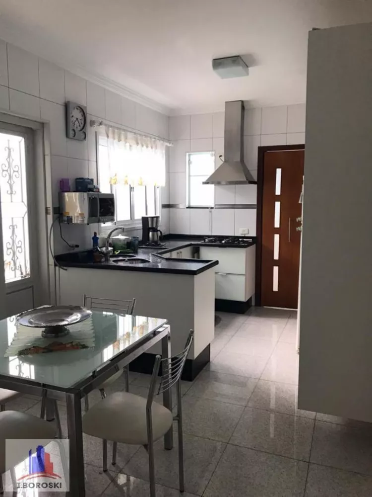 Sobrado à venda com 3 quartos, 200m² - Foto 5