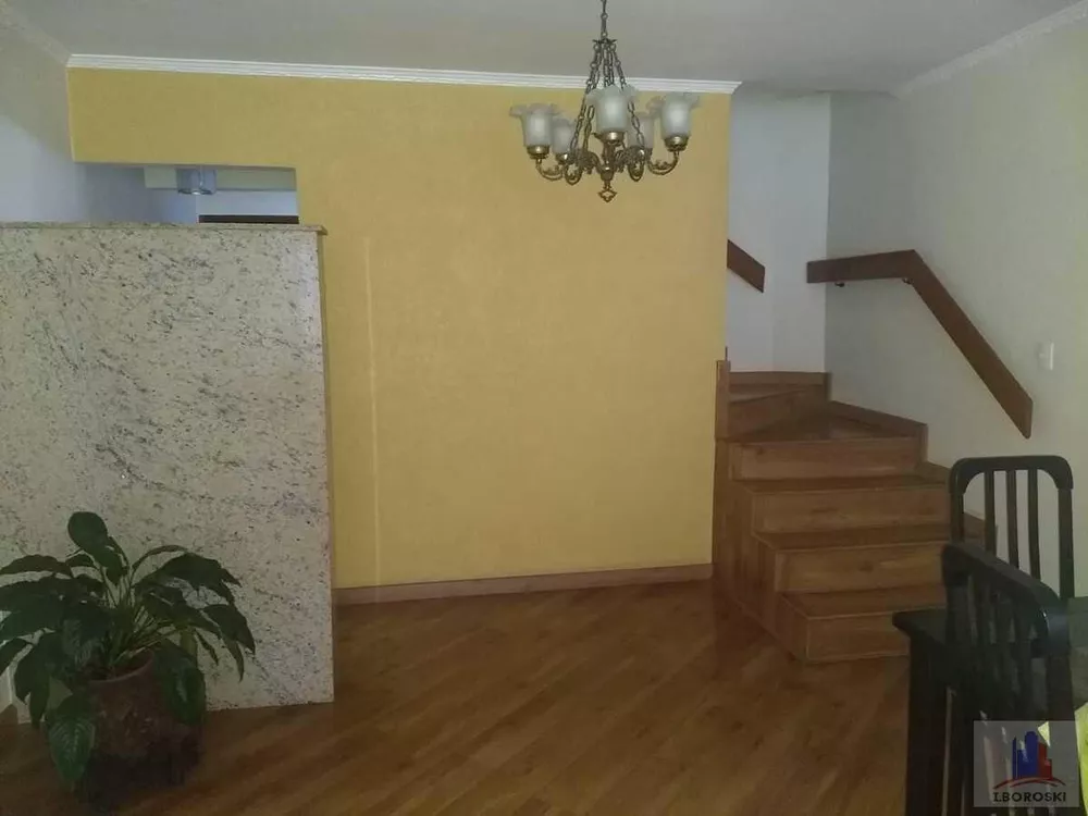 Sobrado à venda com 3 quartos, 267m² - Foto 3