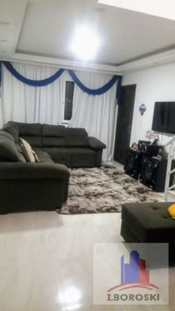 Sobrado à venda com 3 quartos, 200m² - Foto 2