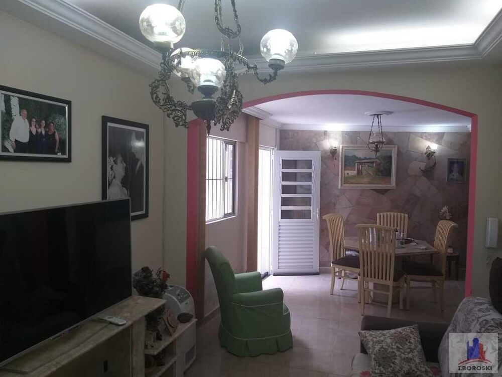 Sobrado, 3 quartos, 335 m² - Foto 1