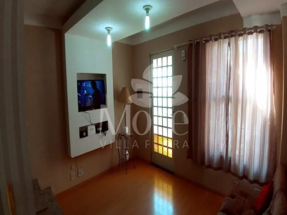 Casa para alugar com 2 quartos, 61m² - Foto 1