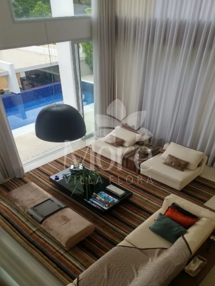 Sobrado à venda com 6 quartos, 720m² - Foto 1