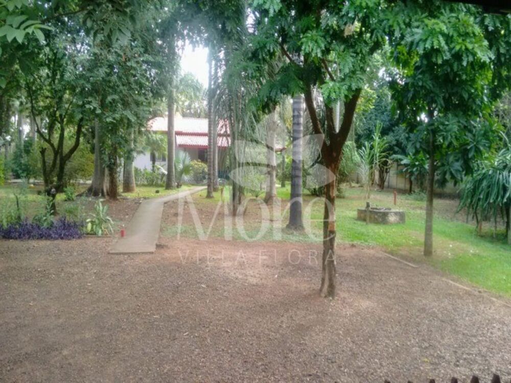 Chácara à venda com 2 quartos, 2530m² - Foto 1