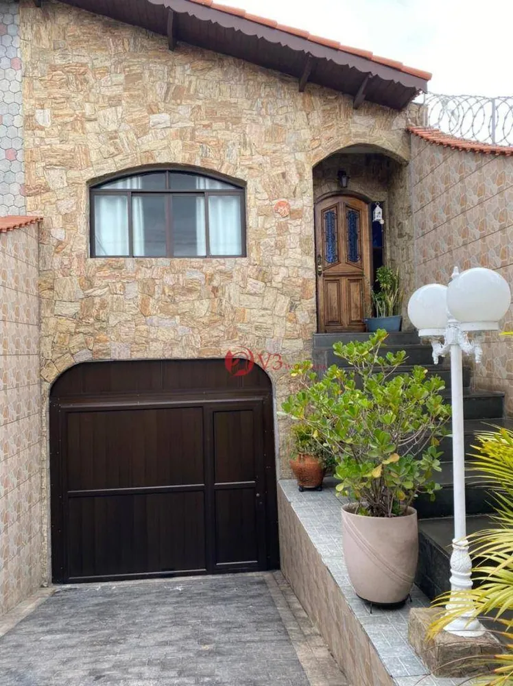 Sobrado, 3 quartos, 250 m² - Foto 1