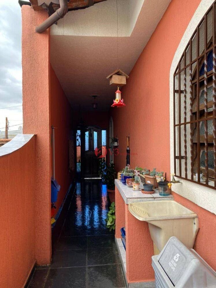 Sobrado, 3 quartos, 250 m² - Foto 1