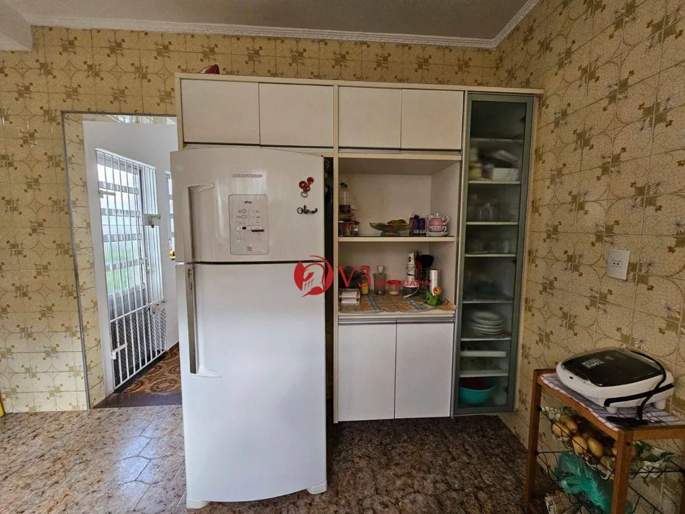 Sobrado, 3 quartos, 201 m² - Foto 2