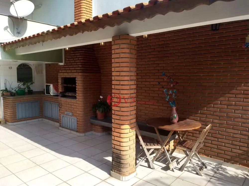 Sobrado, 3 quartos, 250 m² - Foto 1