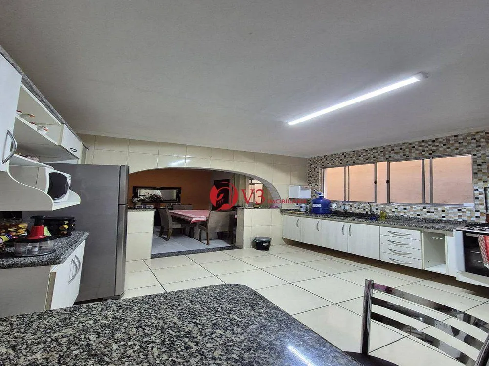 Sobrado, 3 quartos, 200 m² - Foto 6