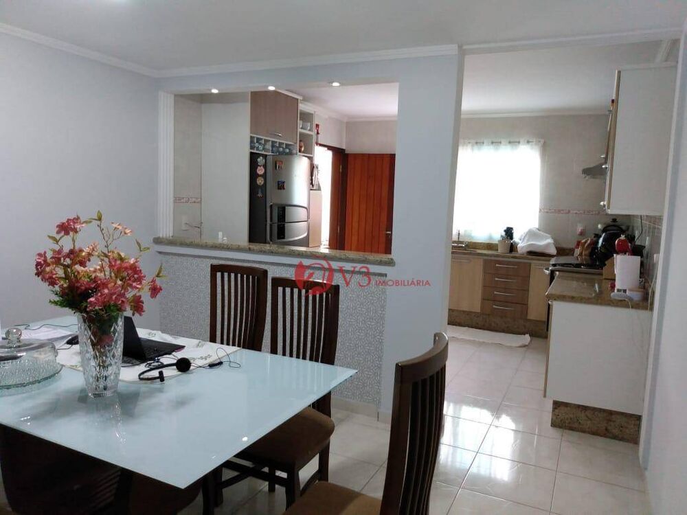 Sobrado, 4 quartos, 200 m² - Foto 1