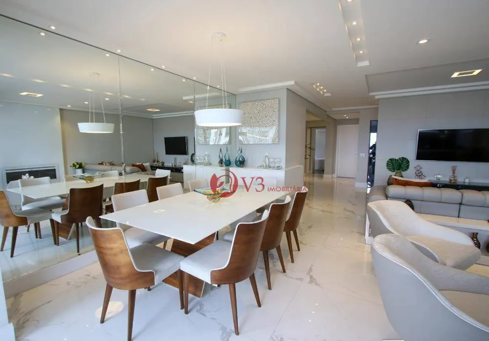 Apartamento, 4 quartos, 202 m² - Foto 1