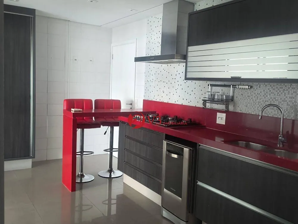 Apartamento, 3 quartos, 205 m² - Foto 1