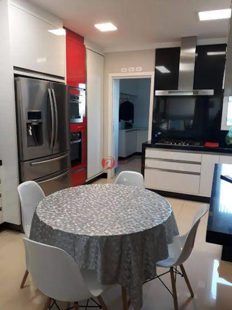 Apartamento, 3 quartos, 218 m² - Foto 4