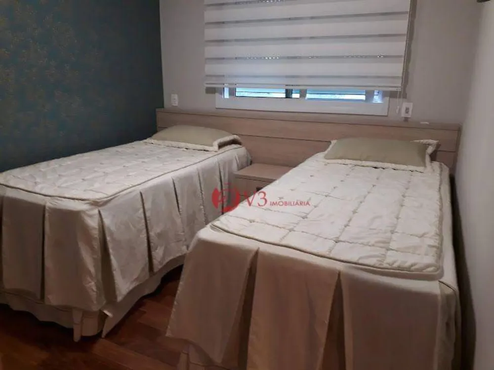 Apartamento, 3 quartos, 218 m² - Foto 1