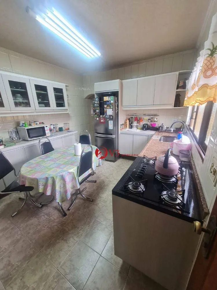 Casa, 3 quartos, 230 m² - Foto 14
