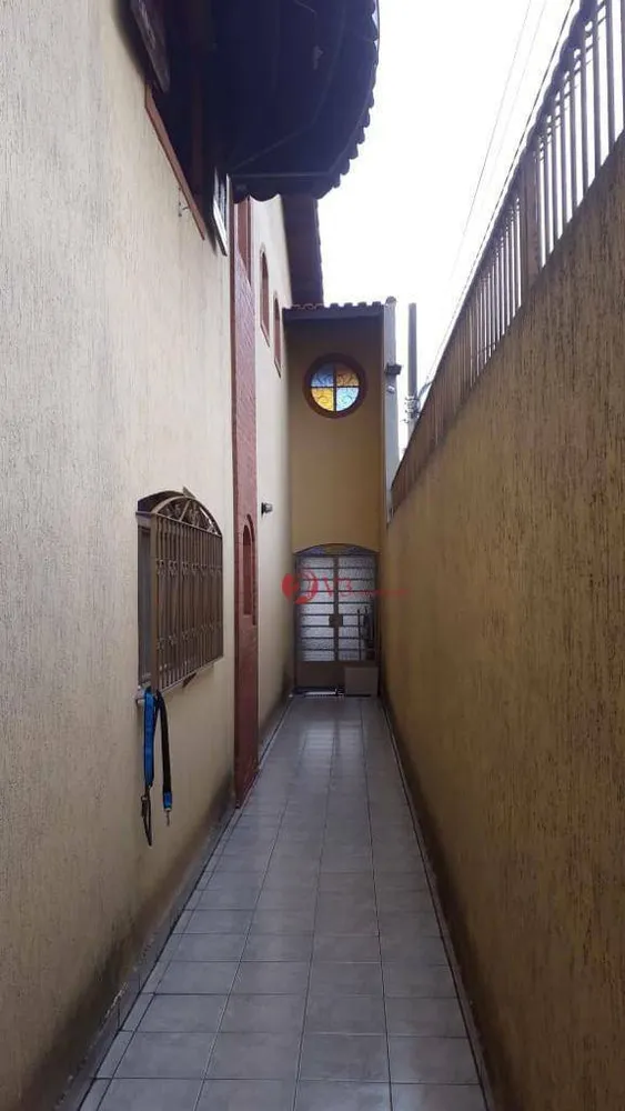 Sobrado, 3 quartos, 240 m² - Foto 6