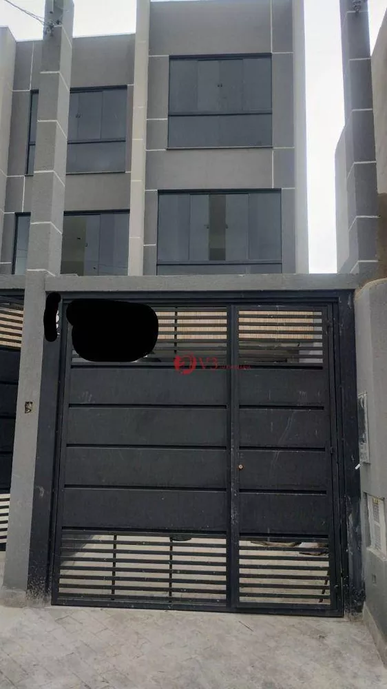 Sobrado à venda com 2 quartos, 100m² - Foto 1